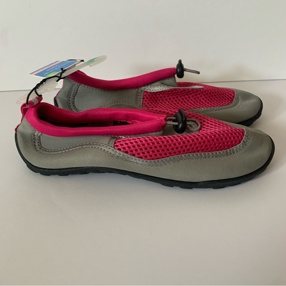 NWT. WEST LOOP Girls Water Shoes - Picture 3 of 6